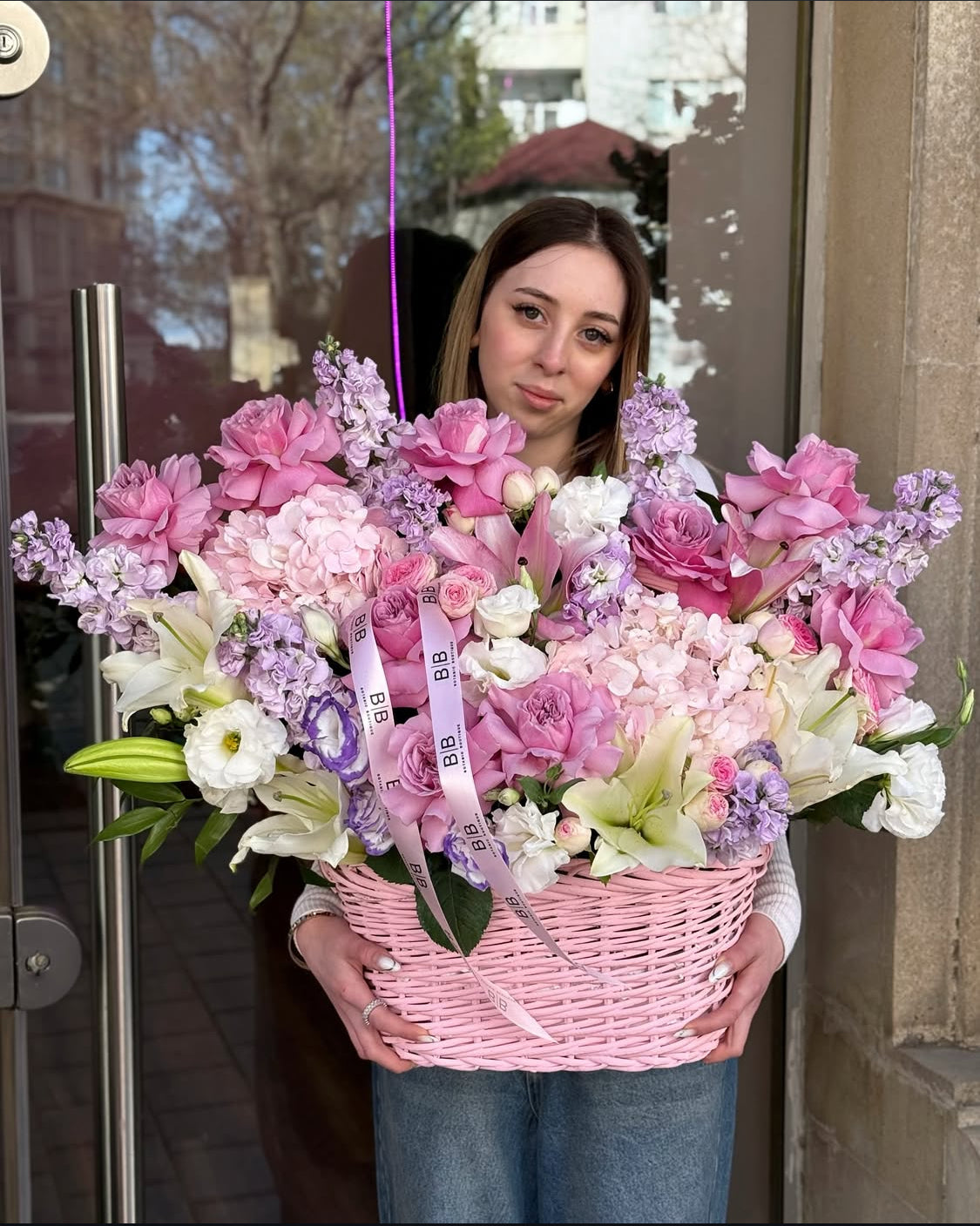 European-Style Garden Basket - Deluxe Floral Arrangement with Roses & Lilacs