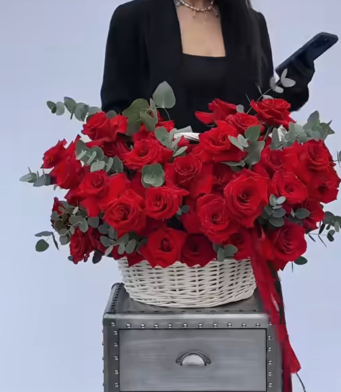European-Style Garden Basket - Deluxe Floral Arrangement with Roses & Lilacs