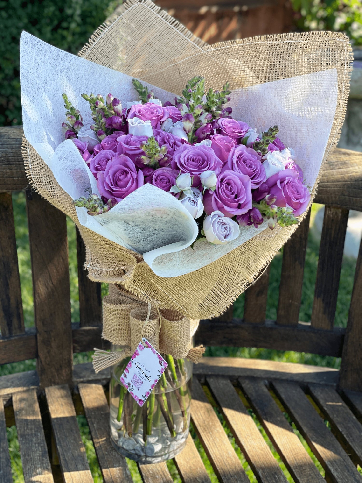 FLORAL ARRANGEMENTS WITH VASE (FLOWERS IN VASES)