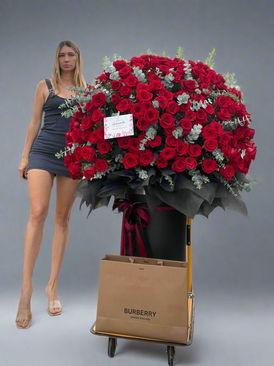 Grand Luxury Rose Cylinder – 300 Premium Red Roses in Black Velvet Box | Granada Floral San Diego