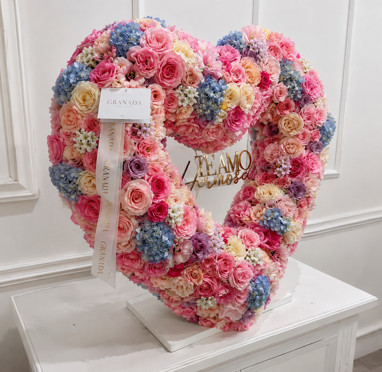 Floral Heart Crown – Premium Rose & Hydrangea Heart Arrangement