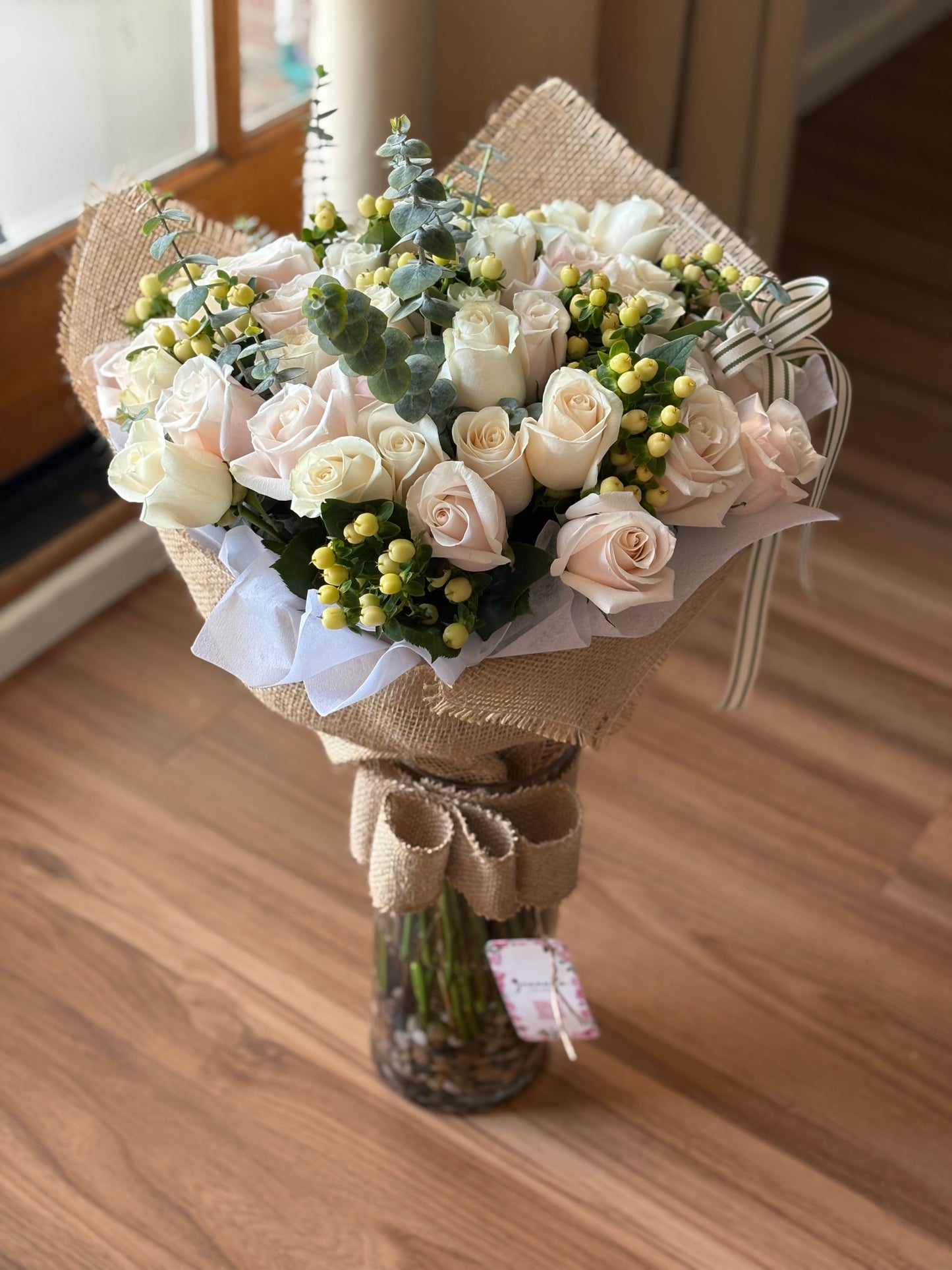 Elegance Bouquet in Vase