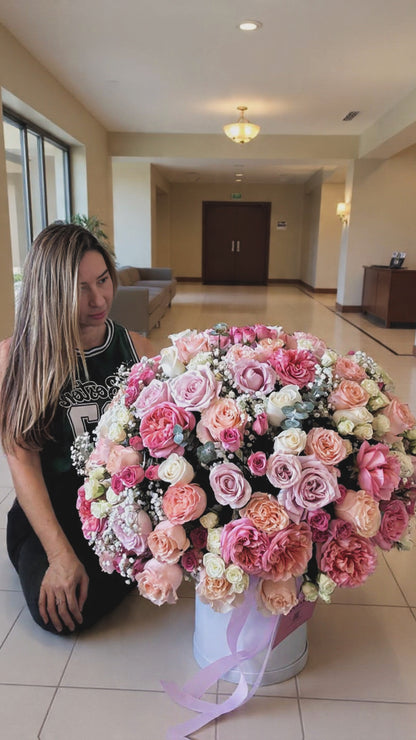 Luxury Rose Sphere Box | Premium Roses & Spray Roses in Elegant Design – Granada Floral