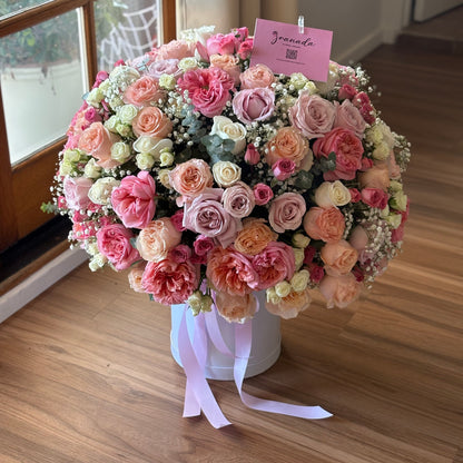 Luxury Rose Sphere Box | Premium Roses & Spray Roses in Elegant Design – Granada Floral
