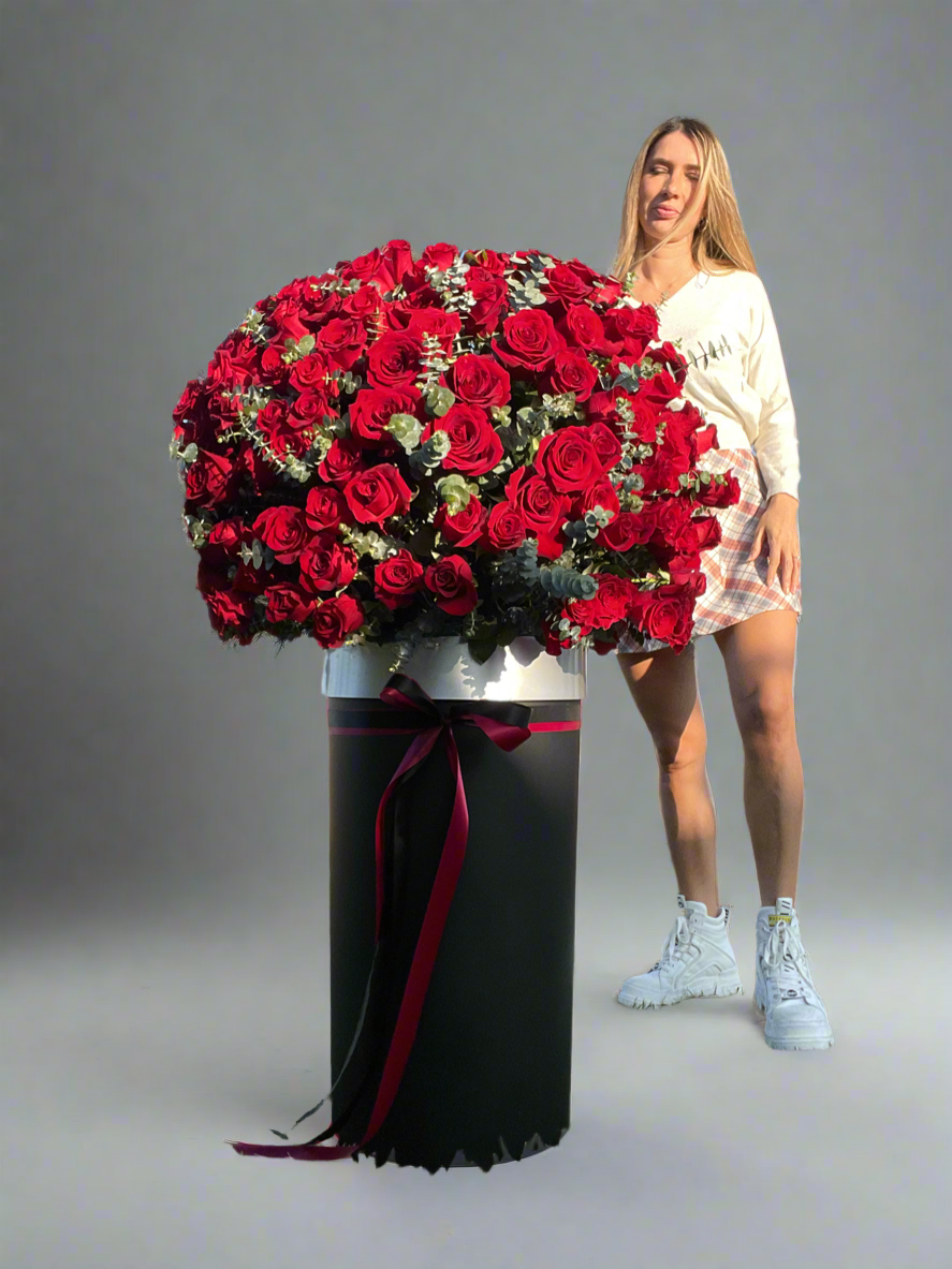 Grand Luxury Rose Cylinder – 300 Premium Red Roses in Black Velvet Box | Granada Floral San Diego