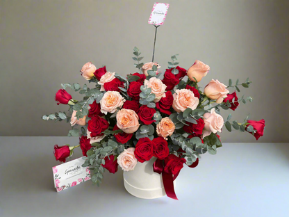 Explosion roses Hat Floral  Box.