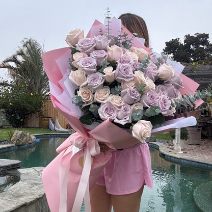 Royal Luxury Oversized Rose Bouquet – Available in All Colors