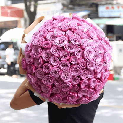 Master Hand Tied round Bouquet