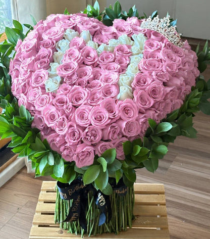 Standing Heart Shape Roses Bouquet