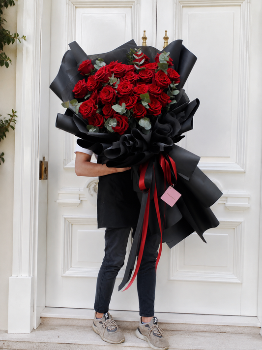 Royal Luxury Oversized Rose Bouquet – Available  Flowers in All San Diego
