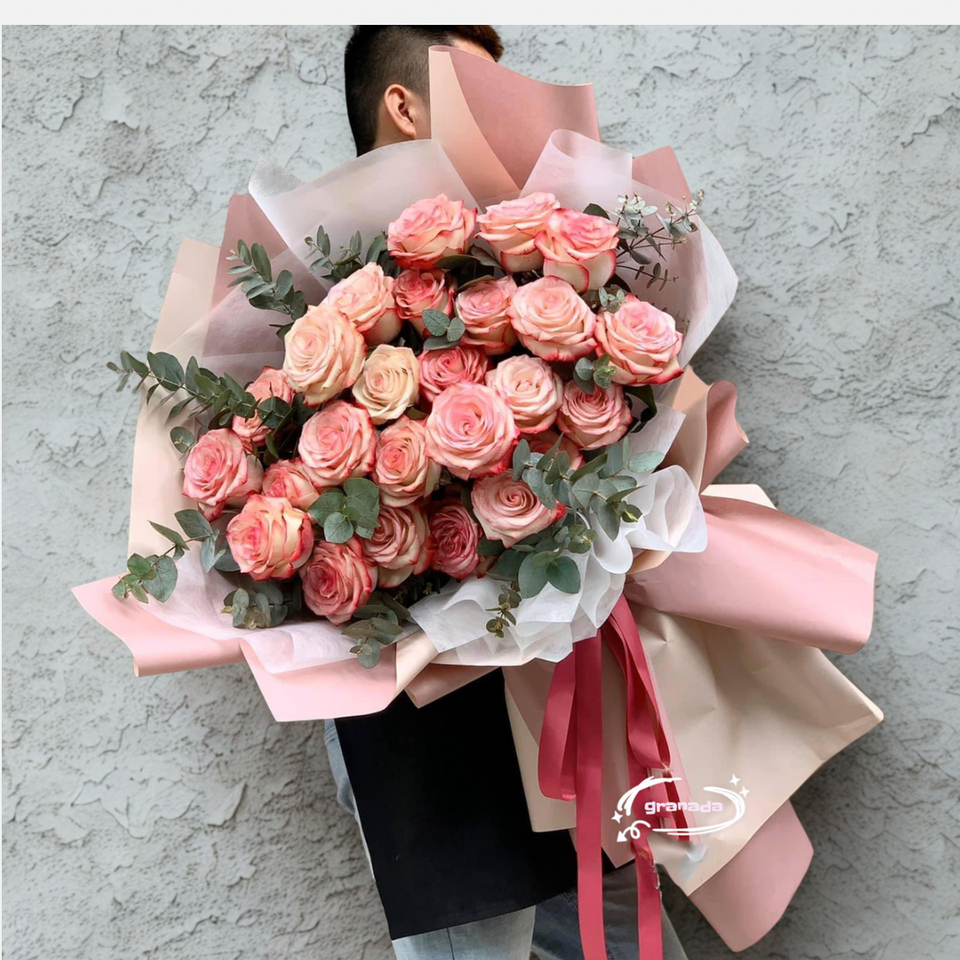 Royal Luxury Oversized Rose Bouquet – Available in All Colors