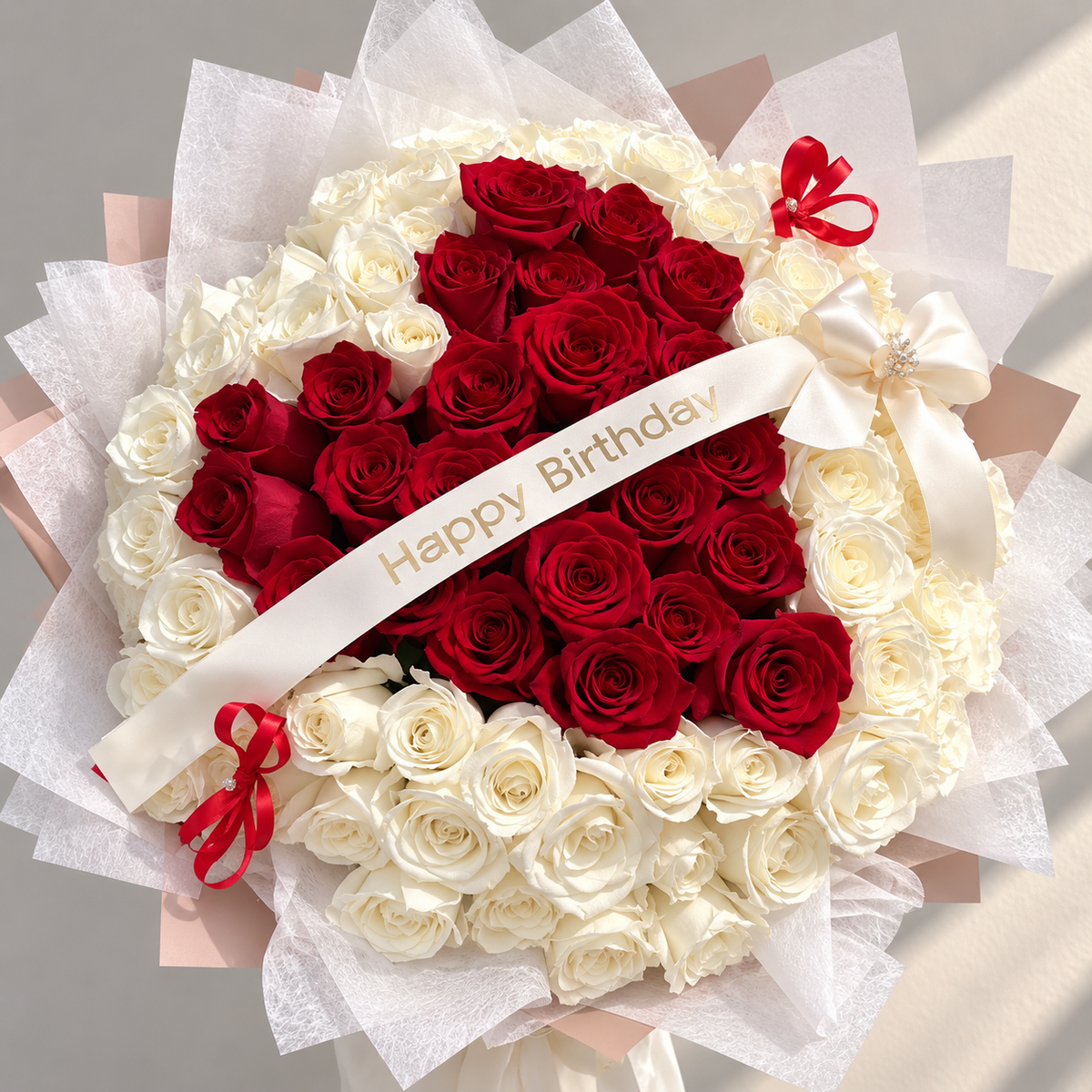 Granada Heart Master Round Bouquet | Luxury Heart-Shaped Hand-Tied Roses San Diego