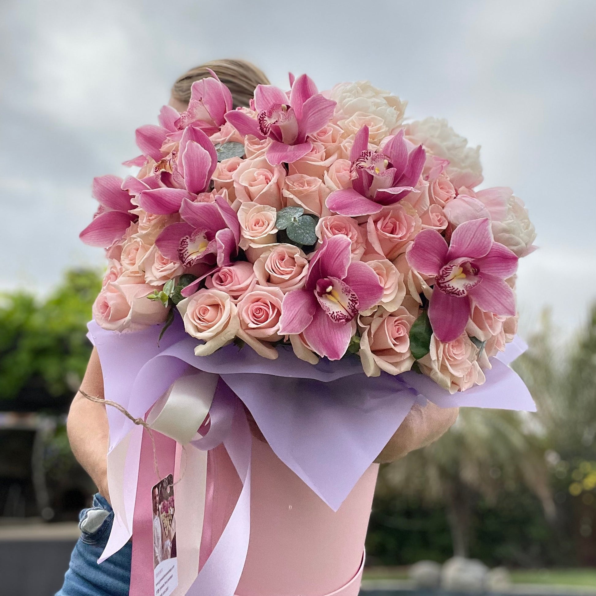 Mixed color flower bouquet with orchids – same-day delivery San Diego