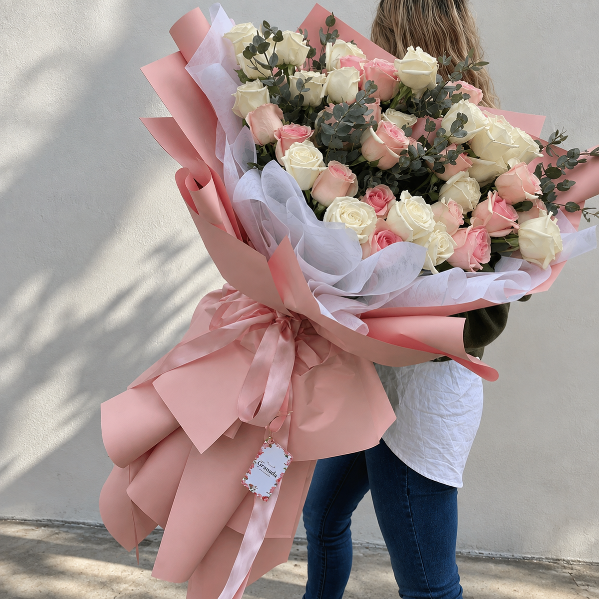 Royal Luxury Oversized Rose Bouquet – Available  Flowers in All San Diego