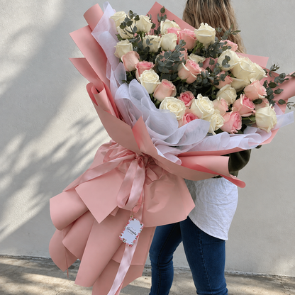Royal Luxury Oversized Rose Bouquet – Available  Flowers in All San Diego