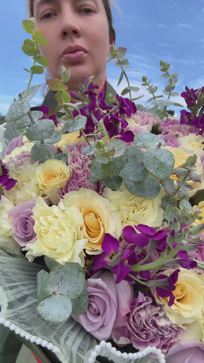 Granada Sweet Expression Bouquet | Luxury Romantic Floral Gift San Diego