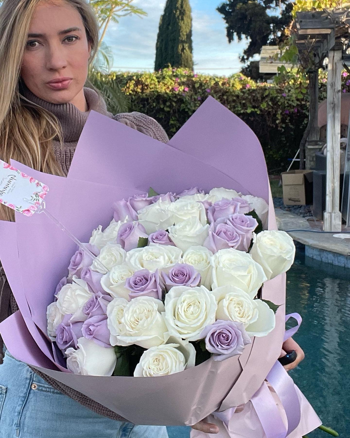 Mono Roses Mono Rose Bouquet | Single-Color Premium Roses San Diego | Granada ...